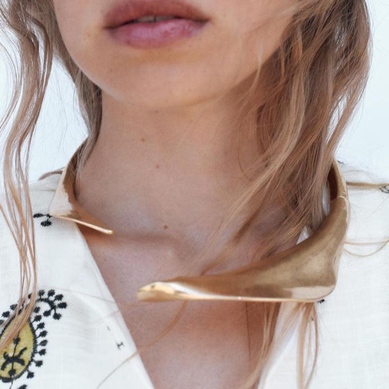 Pulsera de cuello de flor de hoja de oro