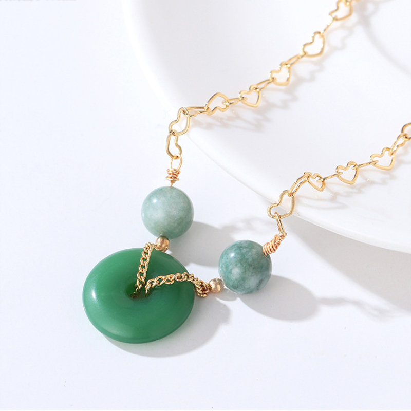 Lucky buckle · Jade and agate bracelet
