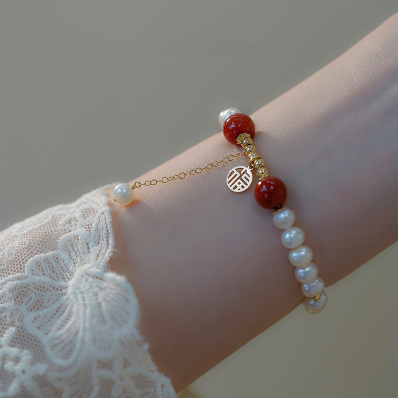 «Chica con suerte» · Pulsera de perlas y cristales