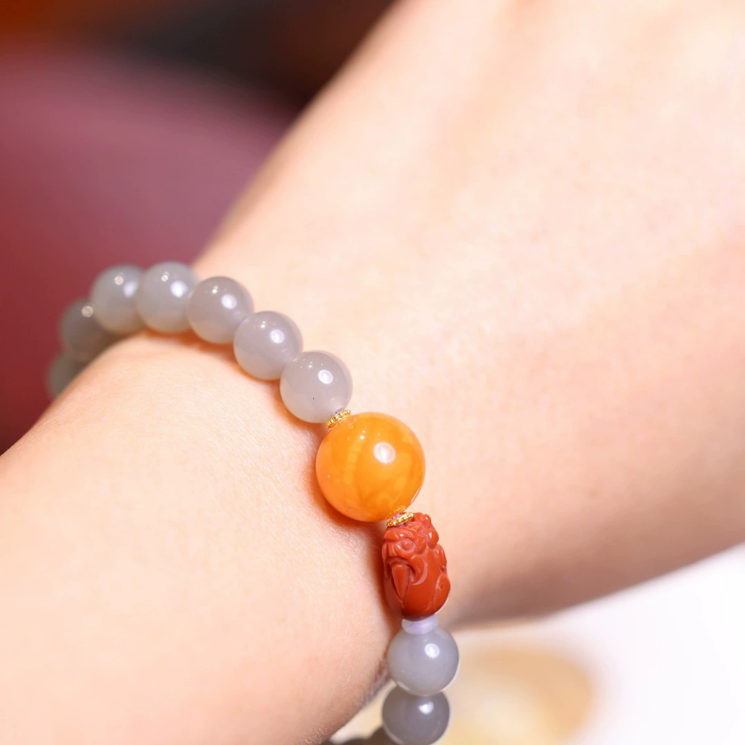 Pulsera de ágata con bola de jade y esmeralda natural